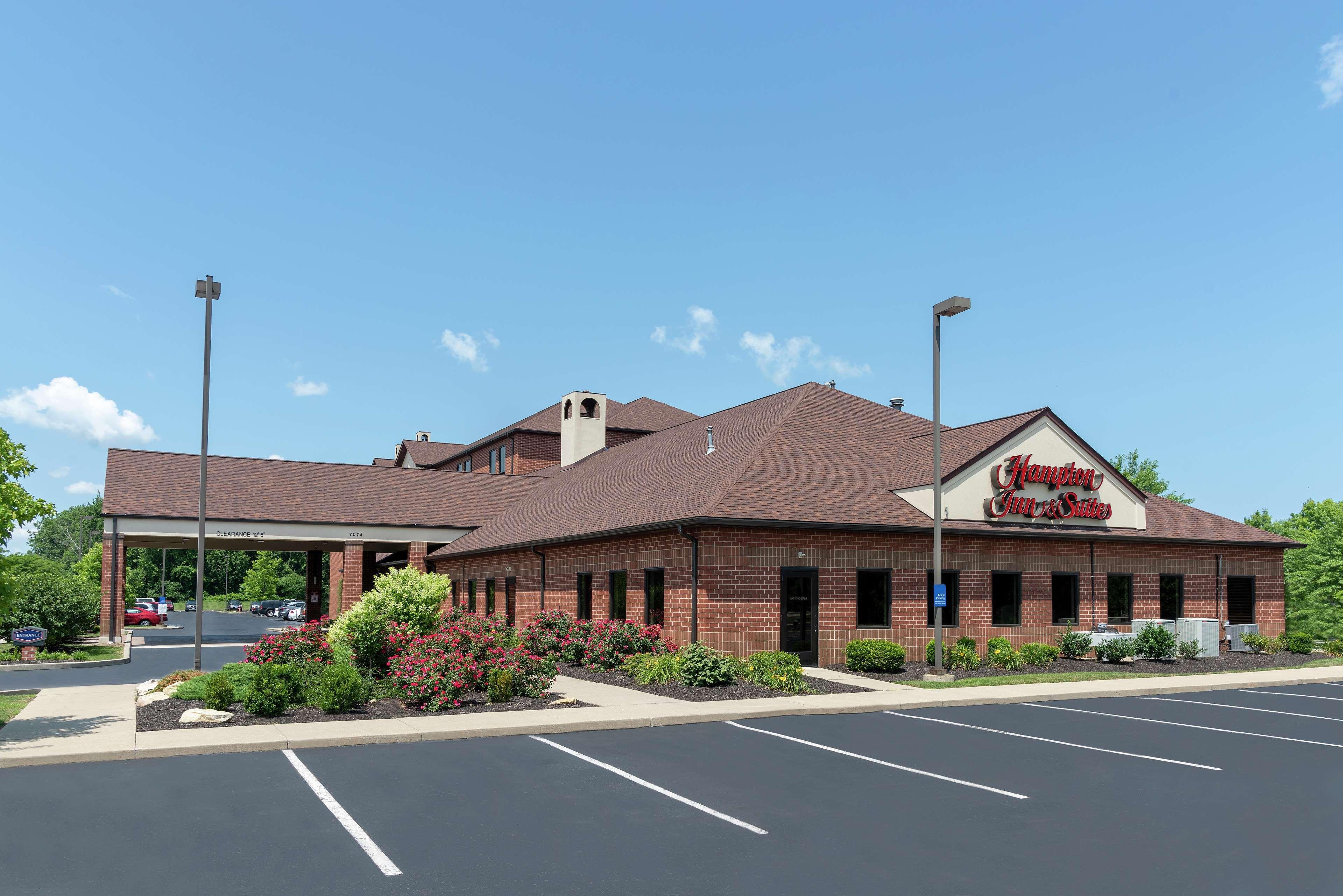 Hampton Inn & Suites Cleveland-Airport/Middleburg Heights Exterior photo